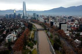 Experto de la Universidad de Pekín dice que la clave para evitar inundaciones en Santiago está en el río Mapocho