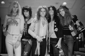 Los duros inicios de Aerosmith: un departamento con cucarachas, drogas y Los Tres Chiflados