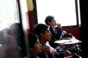 ¿Quién realiza más bullying escolar, las niñas o los niños?