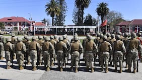Con entrega de reconocimientos y un desfile de honor: Ministerio de Defensa y Ejército conmemoran el Día del Reservista