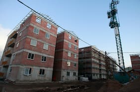 Senadores de Comisión de Vivienda rechazan recorte de más de 20 mil subsidios habitacionales para 2026