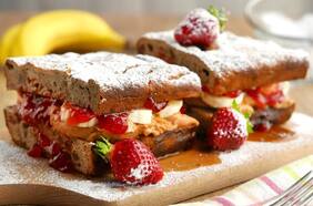 Aprende a cocinar unos exquisitos tapaditos con puré de plátano Nutra Bien!