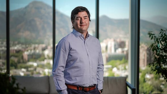 Hijo de un expresidente de la UC: quién es Matías Claro, el principal candidato a suceder a Juan Tagle en Cruzados