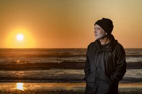 Fernando Ubiergo lanza nuevo single y agenda show en Teatro Coliseo