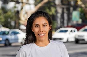 La científica chilena que lucha contra el cambio climático utilizando Inteligencia Artificial