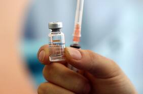 Ministro Paris sobre carnet verde y efectividad de Sinovac: “Cuando uno se vacuna queda protegido, y eso va significar avanzar en el futuro a temas de mayor libertad”