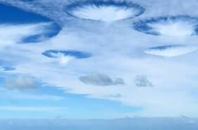 Captan extraños agujeros en el cielo de Florida en Estados Unidos