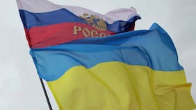 Ucrania atribuye ataque con drones a dos naves de la “flota fantasma” rusa en el mar Negro