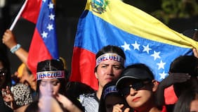 Pago de visas por llegada de extranjeros a Chile aportó más de US$70 millones al Fisco entre 2022 y 2025