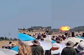 Dos pilotos mueren tras estrellarse durante exhibición aérea cerca de Atenas