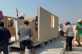 Gobierno inicia instalación de viviendas de emergencia en Biobío y Ñuble tras incendios forestales