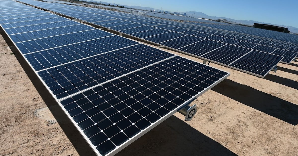 Quiebra empresa de energía solar tras fallido ingreso de socio y sus pérdidas suman $1.618 millones