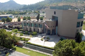 Los líos políticos (y el factor Cruz) que tienen a EE.UU. sin embajador en Chile hace más de mil días