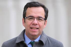 Senado ratifica nombramiento de Luis Felipe Céspedes como consejero del Banco Central