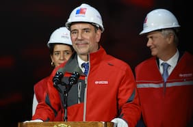 Ministro de Grange enfatiza que tasa de escaleras y ascensores del Metro de Santiago con problemas es “bastante baja”