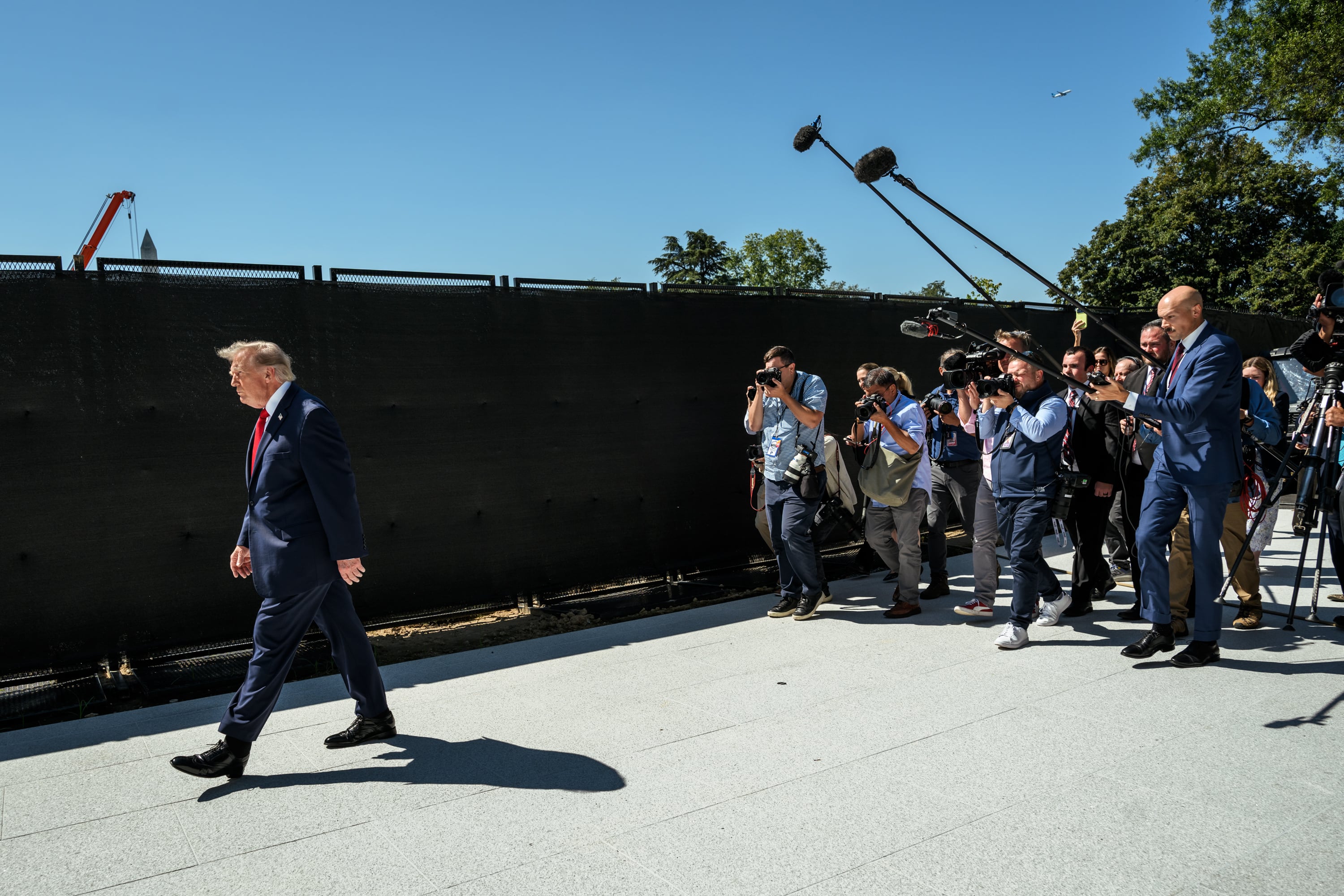 CNN, MSNOW y Politico demandan a la Administración Trump por prohibirles el acceso a la Casa Blanca