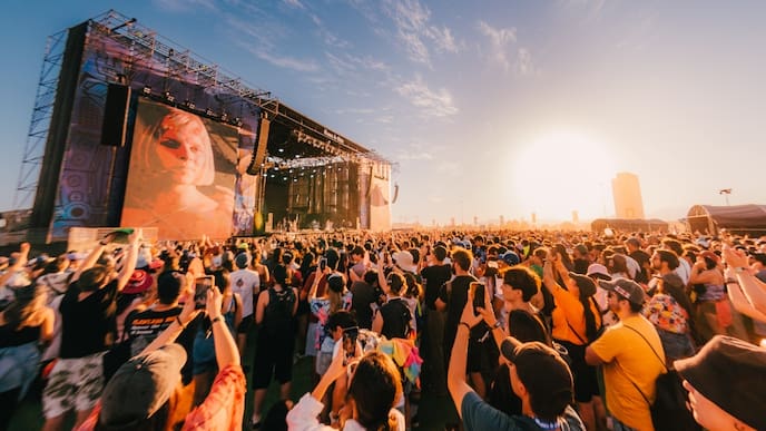 Lollapalooza contra Adidas: Autoridad aeronáutica inicia investigación contra la marca por sobrevuelo no autorizado