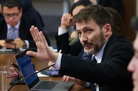 Una cuenta costosa ante sus electores: alzas dejan en incómoda situación a parlamentarios que aprobaron ley de tarifas eléctricas