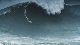 Cómo fue la ola gigante más extrema en la historia del Océano Pacífico que se ha registrado