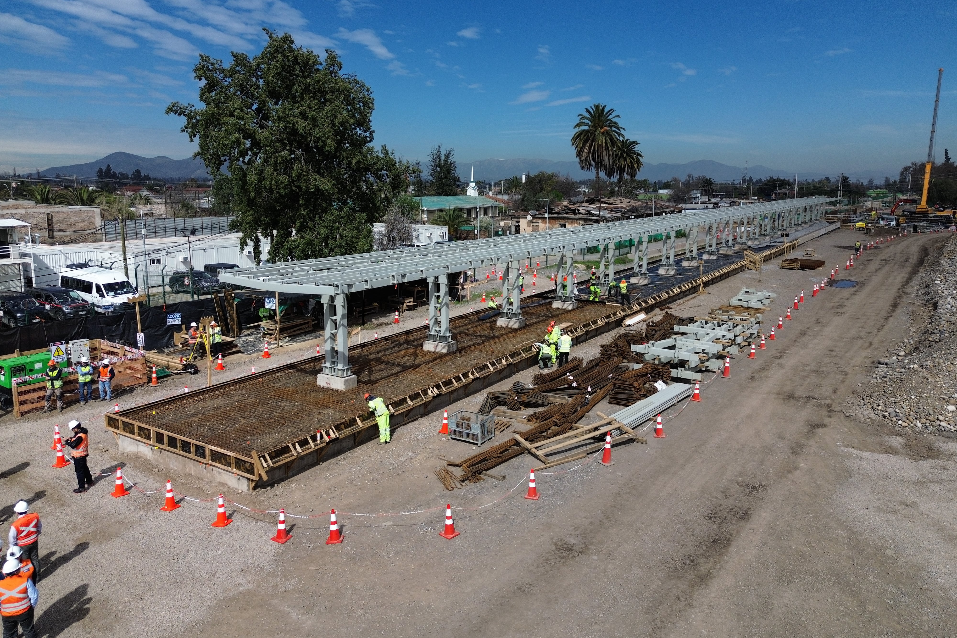 Tren Santiago-Melipilla: ocho alcaldes de la RM piden al gobierno revertir postergación del tramo Lo Errázuriz-Alameda