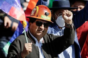 Congreso de Perú declara “persona non grata” a Evo Morales