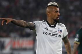 La marca que lucha por quedarse con la camiseta de Colo Colo