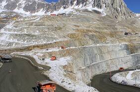 Codelco sufre en Andina: sindicatos rechazan oferta y proceso se va a reglada