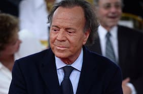 La respuesta de la defensa de Julio Iglesias ante la denuncia por agresión sexual y trata