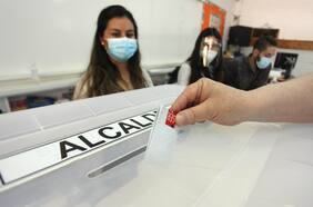 Más independientes, jóvenes y mujeres: Radiografía a los candidatos de la elección municipal