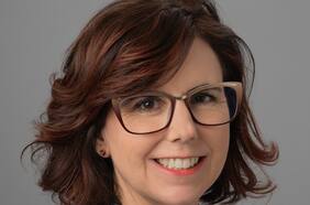 Lorraine Besser, la filósofa que contradice a Aristóteles sobre cómo alcanzar el buen vivir