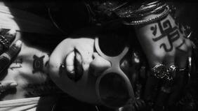 Greentea Peng: la artista de los “poderes psicodélicos especiales”