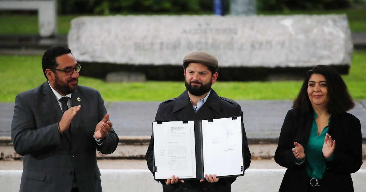 De “mal timing” a “desmotivador”: el íntimo balance del gobierno tras negativo pronunciamiento de Contraloría por el FES