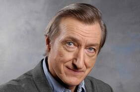Un flechazo, la muerte y la memoria: así es el regreso de Julian Barnes