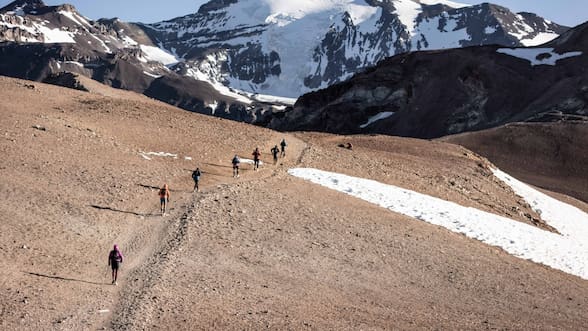 La clave para resistir en las carreras de alta montaña, según los atletas internacionales de Merrell Skyrace 2026