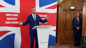 La polémica racista que pone en aprietos al líder de la extrema derecha británica