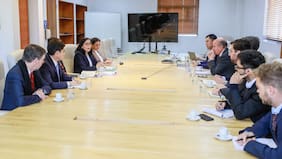 Cita pedida por él: ministro Quiroz se reunió con el CFA para exponer megarreforma y responder dudas fiscales del proyecto