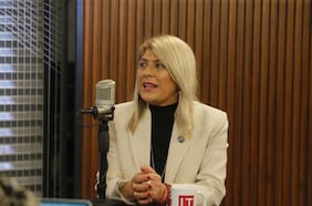 Zandra Parisi destaca conversaciones con el Gobierno por megarreforma pero advierte que “nadie entrega un cheque en blanco”