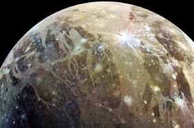 Sonda Juno alista en Júpiter su más fascinante misión: volará a solo mil km de Ganímedes, la luna más grande del Sistema Solar