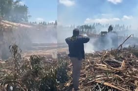 Atentado incendiario en Cunco: queman siete máquinas al interior de un predio