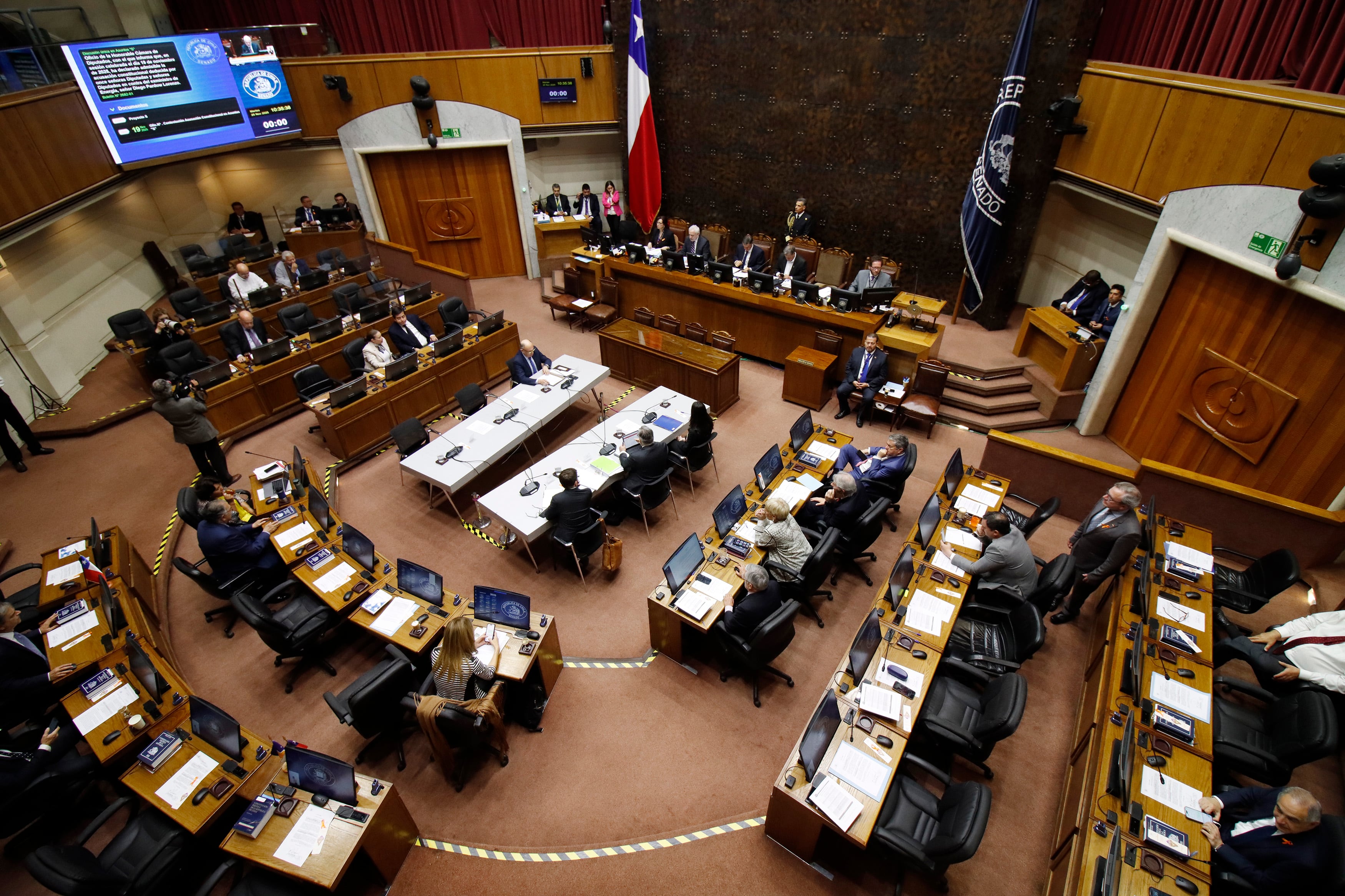 Senado aprueba en general proyecto que permite juicio oral sin la presencia del acusado