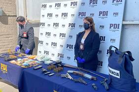 Investigación contra grupo vinculado al Tren de Aragua ha sacado de circulación 17 armas de fuego y más de mil municiones de grueso calibre en Arica