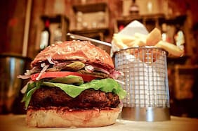 Ventas de comida rápida en Chile disminuyó en un 51,9%