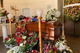 Hondo pesar en velorio de funcionaria de Hacienda: “Que se sepa todo y que nadie vuelva a pasar por lo mismo”