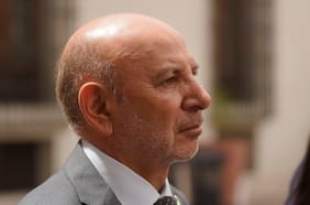 Senador Castro (PS) exige disculpas al gobierno por su rol en el caso de Isabel Allende