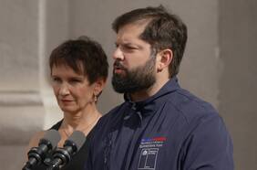 Incendios forestales: Boric decreta estado de emergencia preventivo en Maule y Ñuble y toque de queda en comunas de La Araucanía