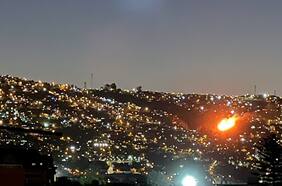 Video revela que la causa del incendio en Cerro Cordillera en Valparaíso habría sido una bengala