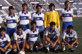 “Era una garantía, rápido. Un gran arquero”: las voces de los excompañeros que recuerdan a Marco Cornez, un portero-goleador de época