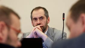 Oficialismo y oposición cruzan opiniones tras advertencia de la UDI de AC contra Grau por “amarres”