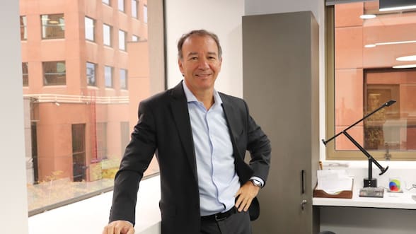 Presidente de Frutas de Chile desestima que la industria de las cerezas esté en peligro: “Llegó para quedarse”