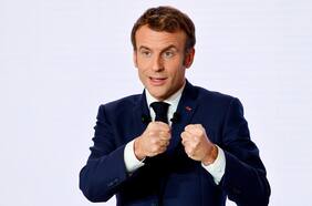 Macron critica a las personas no vacunadas